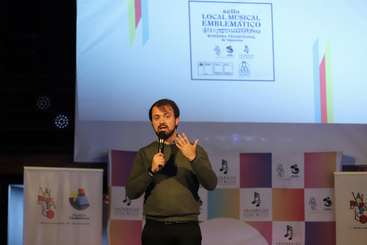 photo_5181609152357707519_y