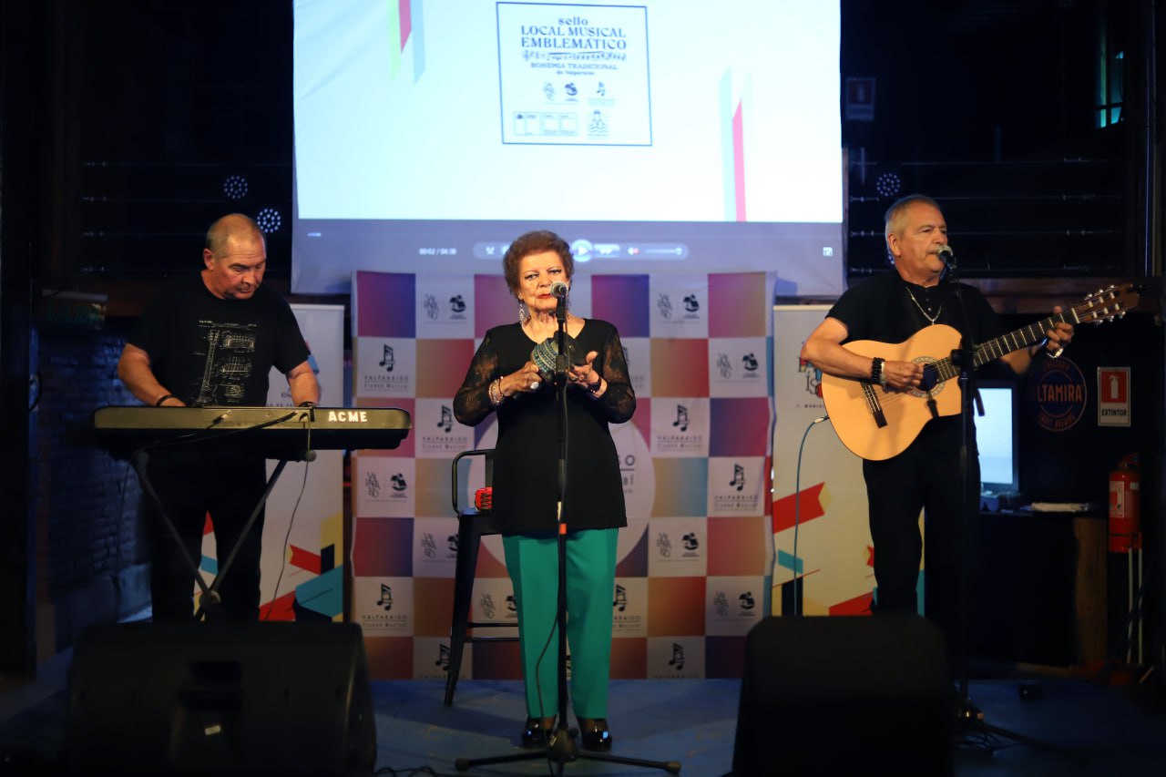 photo_5181609152357707530_y