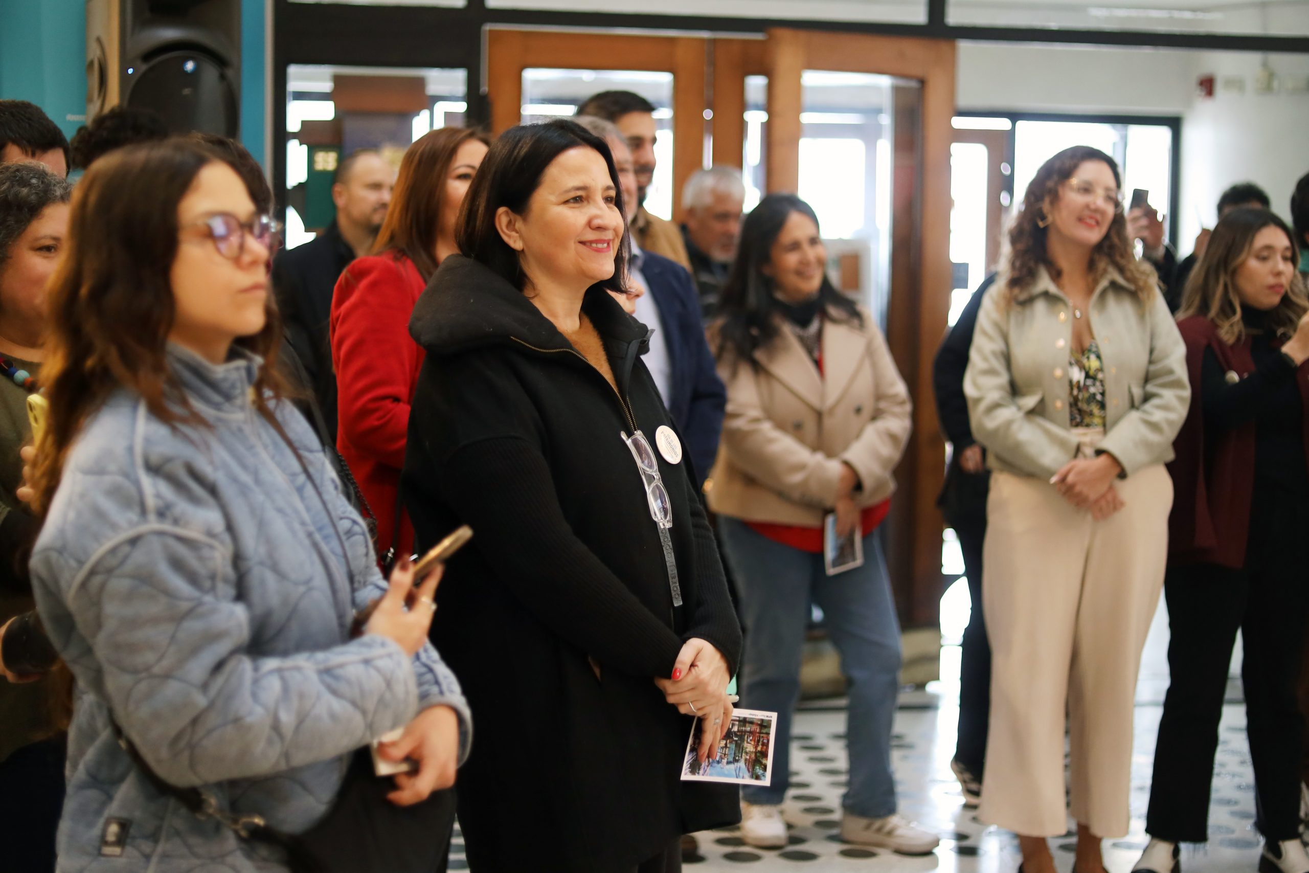 Valparaíso, 24 de mayo de 2025
Hito del inicio del Día de los Patrimonios en la Región de Valparaíso con el lanzamiento oficial de una inédita serie de postales dedicadas a los seis atributos que justifican la declaración del área histórica de Valparaíso como Patrimonio Mundial por la UNESCO.
Foto: Leonardo Rubilar Chandía/Municipalidad de Valparaíso